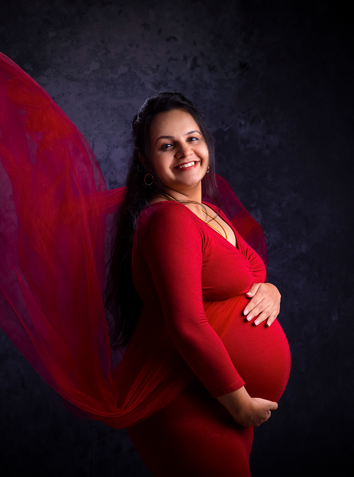 Professional maternity photoshoot by Chandrika Studios in Anna Nagar and Mogappair, Chennai